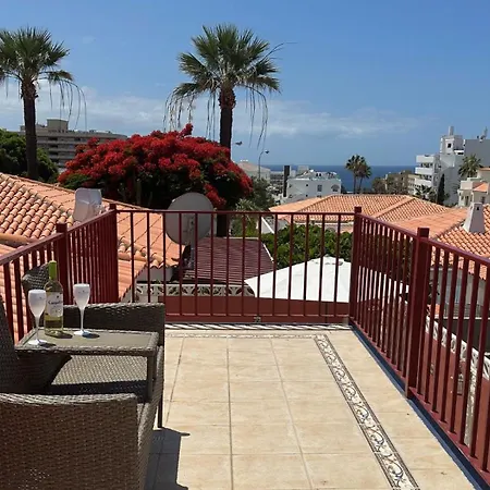 Casa Barmalei Private Pool & Rooftop Terrace Ocean View, Tenerife カジャオ・サルバヘ
