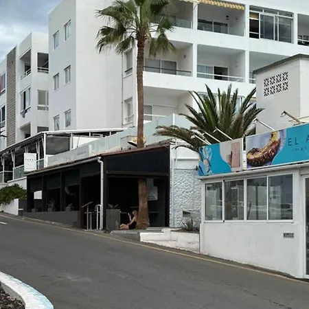 Casa Barmalei Private Pool & Rooftop Terrace Ocean View, Tenerife Villa
