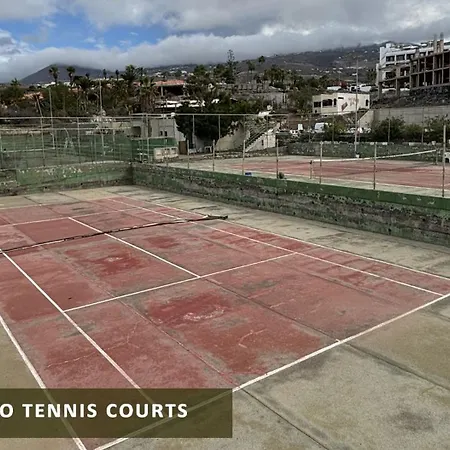 Casa Barmalei Private Pool & Rooftop Terrace Ocean View, Tenerife