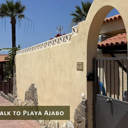 Casa Barmalei Private Pool & Rooftop Terrace Ocean View, Tenerife ヴィラ カジャオ・サルバヘ