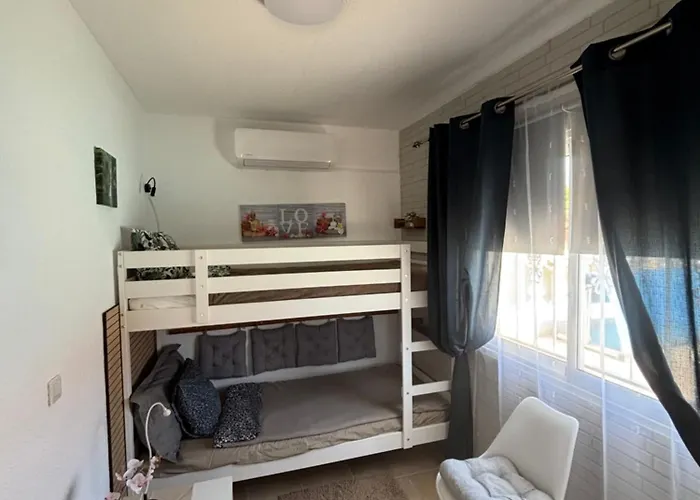 Casa Barmalei Private Pool & Rooftop Terrace Ocean View, Tenerife Villa